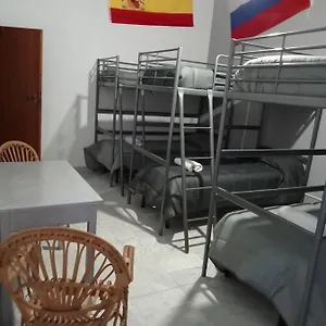 Dama Hostelbb Albergue